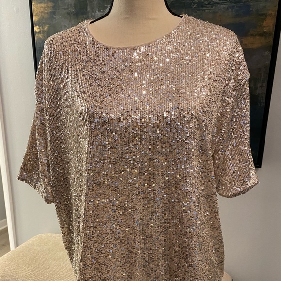 H&M Tops - H&M Gold Sequin Top